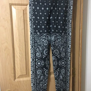 American Eagle Sweater Leggings